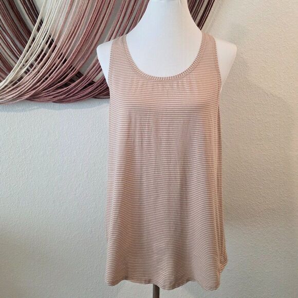 Lululemon Striped Love Tank- Pleated Sz 8 - Picture 3 of 5